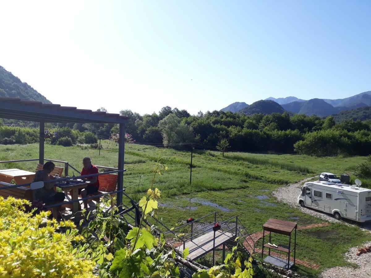 Camp Sunny Hills Hotel Virpazar Exterior photo